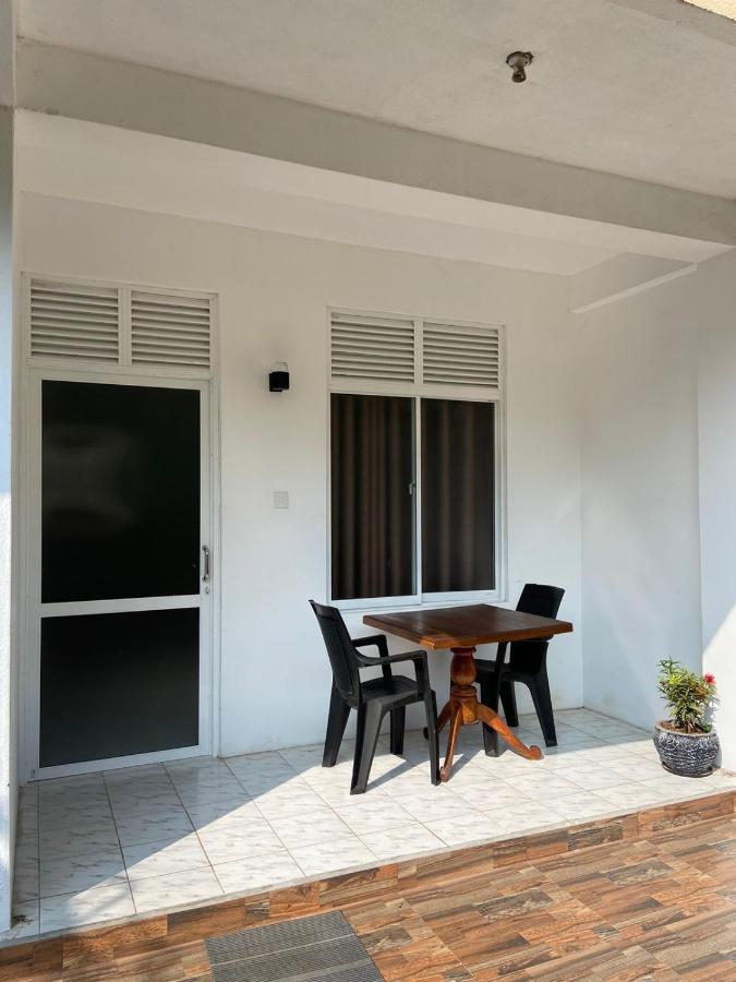 Senarathna Guest House 웰리가마 외부 사진