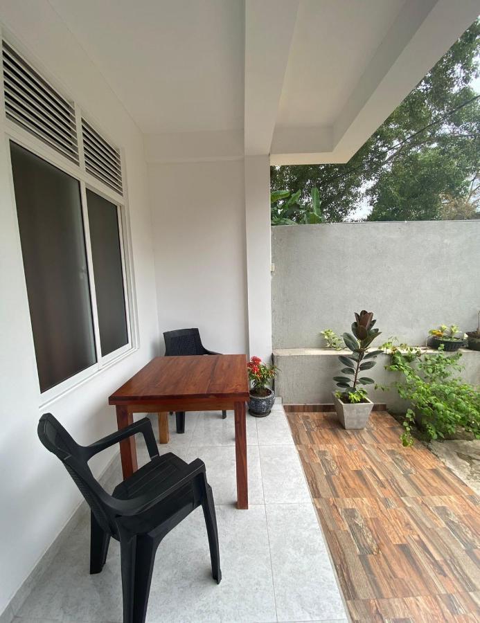 Senarathna Guest House 웰리가마 외부 사진