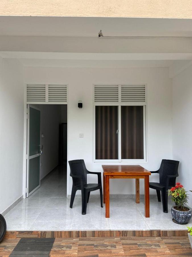 Senarathna Guest House 웰리가마 외부 사진