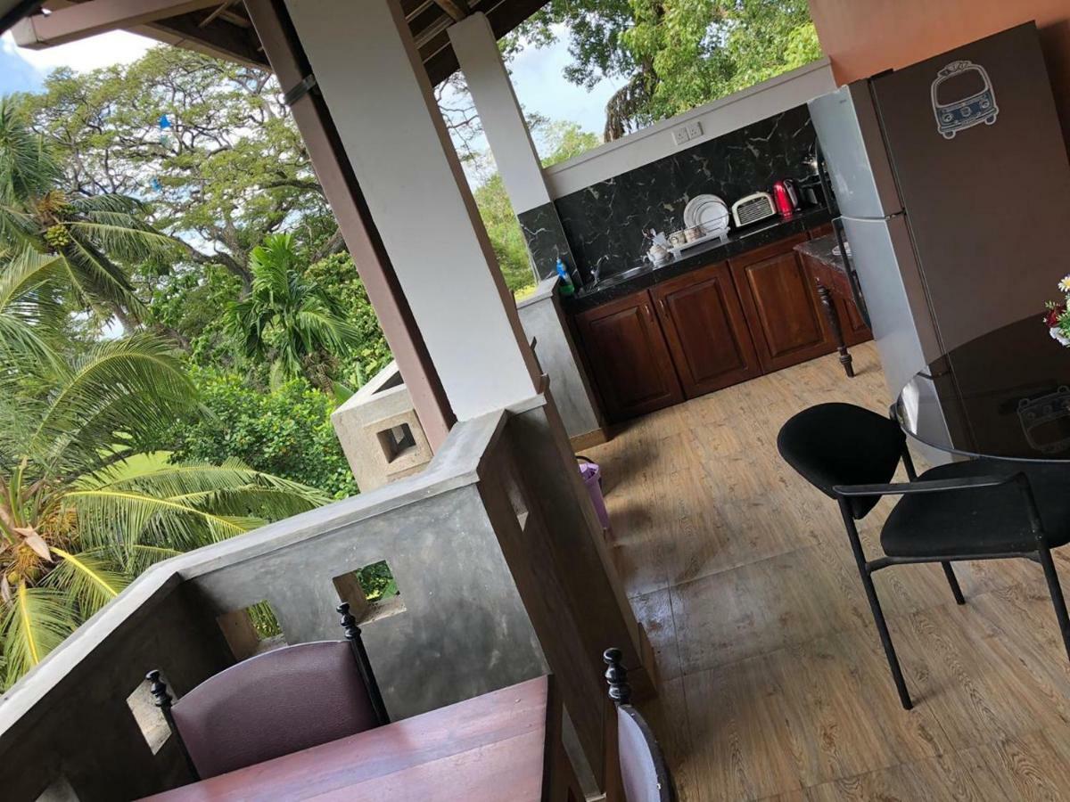 Senarathna Guest House 웰리가마 외부 사진